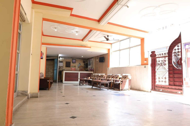 Lobby 2, New Samrat Hotel And Restaurant, Garhwal