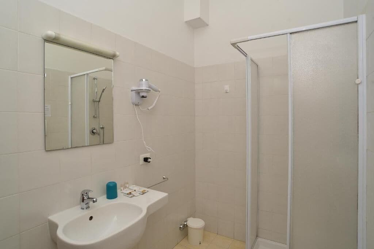 Bathroom 2, AS VILLARTE, Pistoia