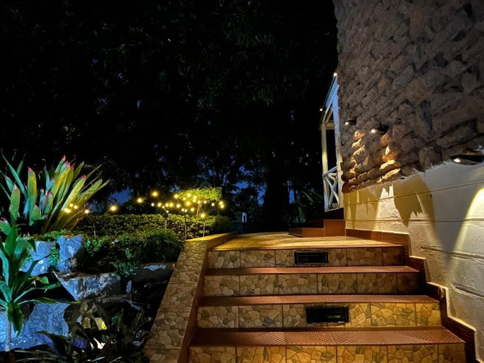 Property grounds 3, United House, Westlands