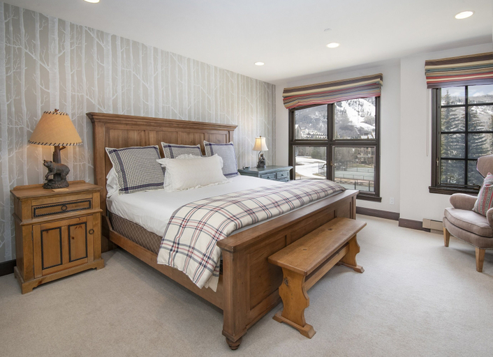 Room 4, Meadows S2 3 Bedroom Townhouse, Eagle