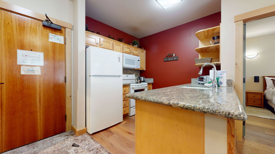 Private kitchen 2, Sunstone #126 2 Bedroom Condo by RedAwning, Mono