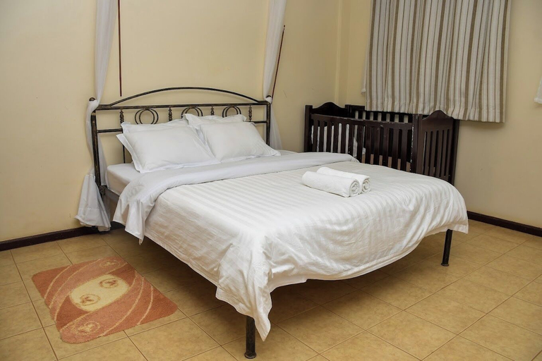 Room 2, Goshen Farm Hotel, Mathioya