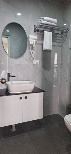 Bathroom 3, Hotel Jay Jay, Aizawl
