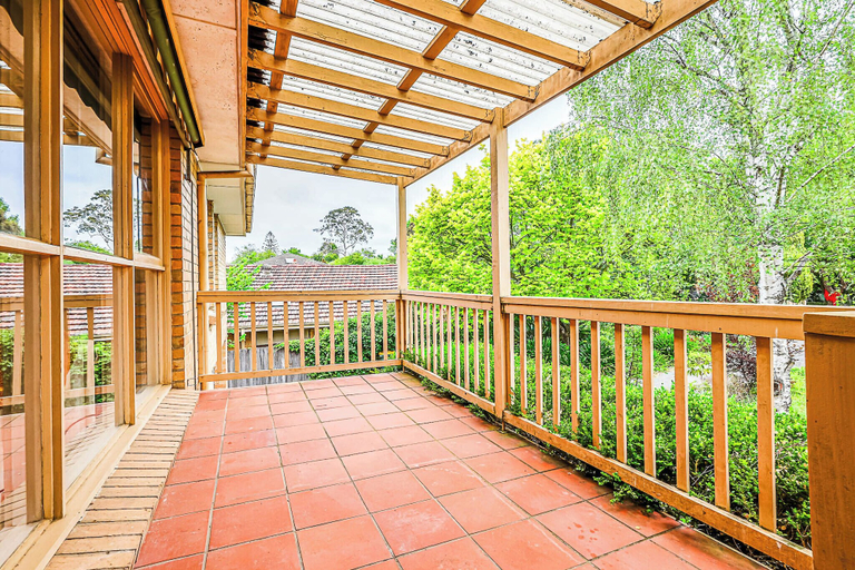 Terrace/patio, StayAU Comfy Two-Story with Pool Table, Melbourne