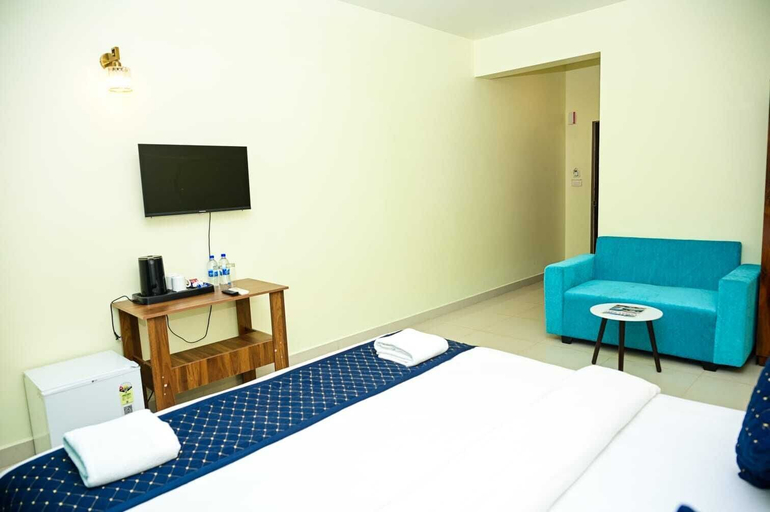 Room 4, Navratna Guest House, North Goa