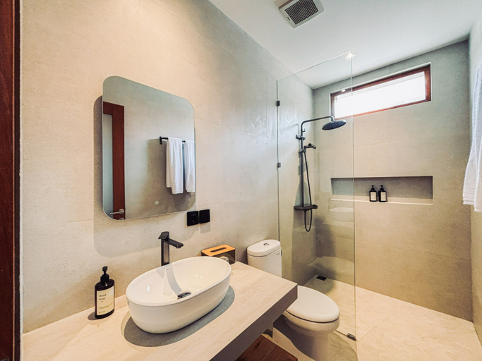 Bathroom 4, DeDarva Villa Ubud, Gianyar