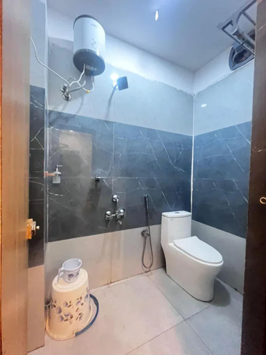 Bathroom 4, Fabhotel Lake View Castle, Warangal