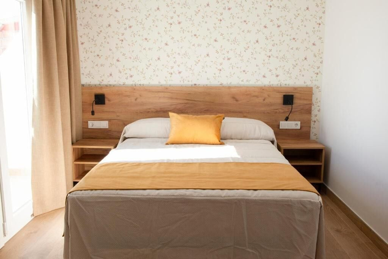 Room 2, Pensión Angel, Jaén