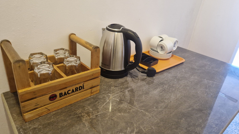 Coffee and/or coffee maker 5, JKL Maha Oya Villa, Wennappuwa