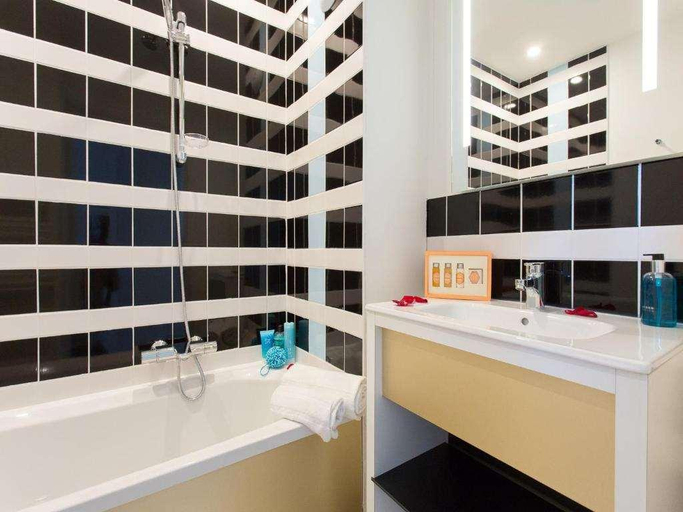 Bathroom 4, Adonis Mougins, Alpes-Maritimes