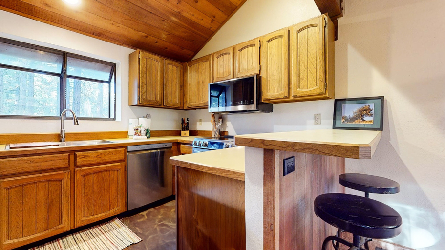 Private kitchen 3, Woodlands #40 3 Bedroom Condo, Mono