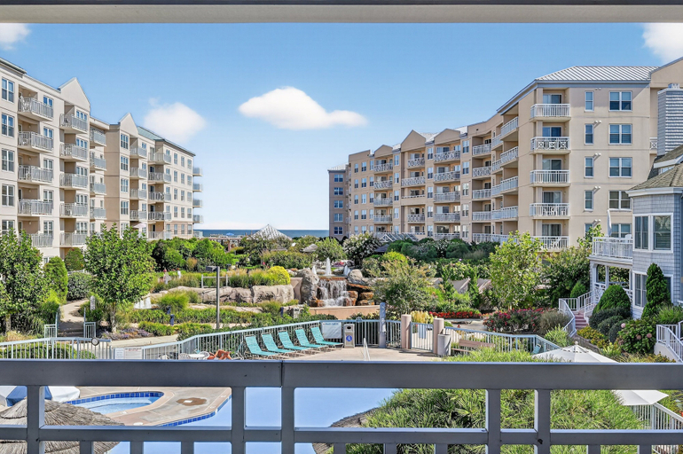 Property grounds 2, Wildwood Crest Seapointe Village Condo 2 Bedroom Condo, Cape May