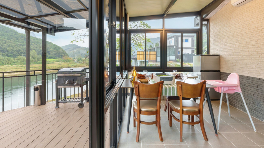 Food & Drinks 5, Danyang Greennarae Dokche Poolvilla Pens, Danyang