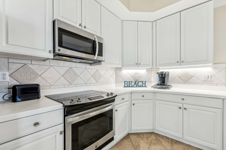 Private kitchen 3, Ocean Place #50 3 Bedroom Condo, Nassau