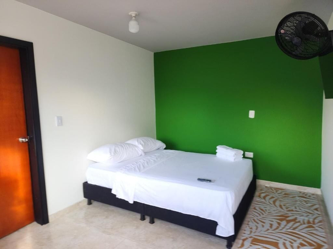Room 5, Hotel OK el eden, Tocaima