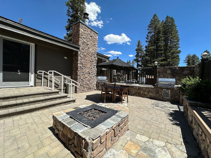 Property grounds 3, Chamonix #94 3 Bedroom Condo by RedAwning, Mono
