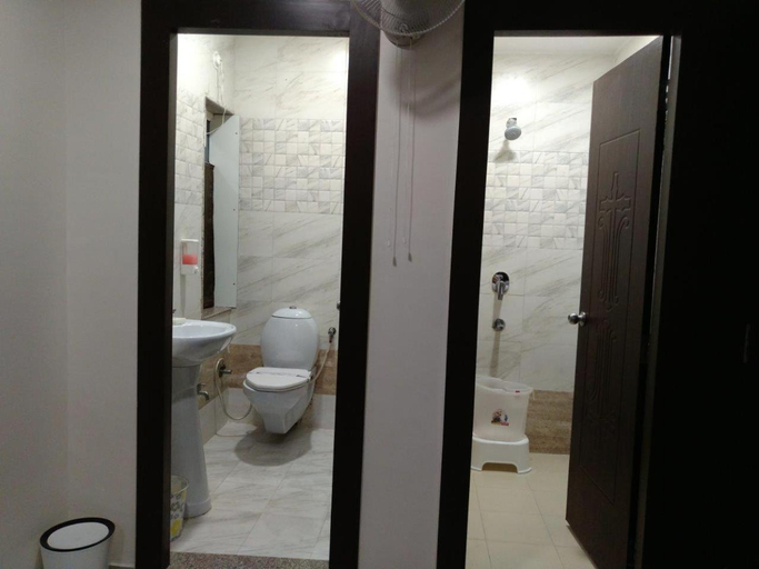Bathroom 3, Hotel Confirm Inn Kota, Kota