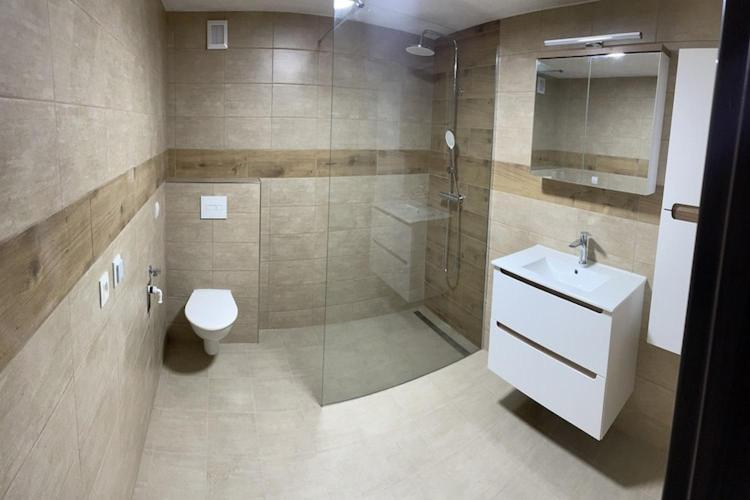 Bathroom 3, Townhouse in Bechyne with Private Pool, Tábor