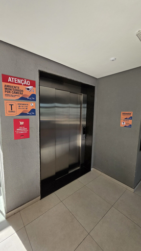 Elevator, Villas do Porto 03 com varanda byLaPlaya, Ipojuca