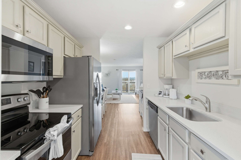 Private kitchen 4, Ozark Viewpoint Retreat for 8, Taney