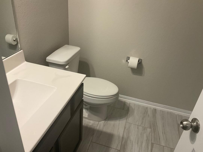 Bathroom 5, Rare Diamond, Fort Bend