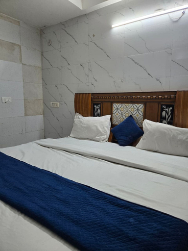 Room 3, Hotel Dwarka Inn, Delhi