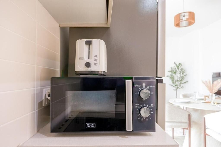Microwave, 802-Bloomfields Curated 1BR WatersEdge8, Yas Island