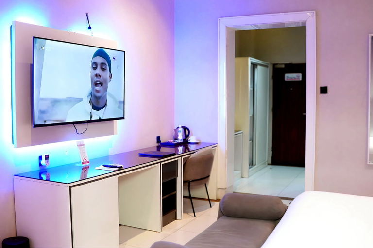 Others 4, 2020 HOTELS & APARTMENTS  Wuye, AbujaMun