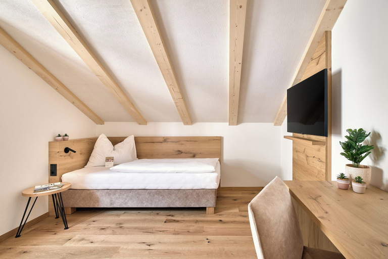 Bedroom 3, Hotel Schmuckhof, Bolzano