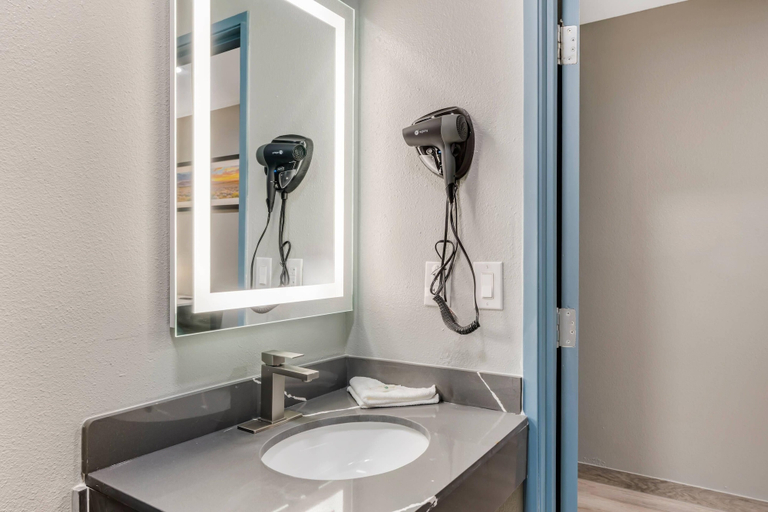 Bathroom 4, Quality Inn Ruidoso, Lincoln
