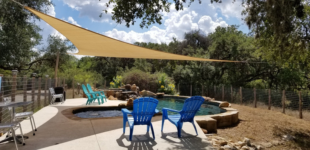 Pool 2, Bluebird Hill with Star Suite 5 Bedroom Home, Uvalde