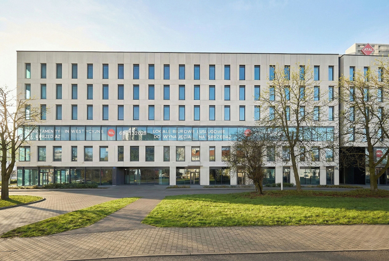 Front of property, Symphony Krakowska 35, Środa Śląska