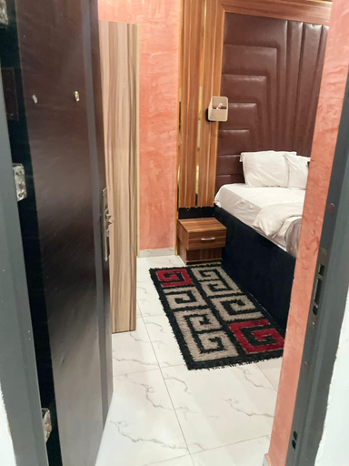 Room 3, DE Caribbean Luxury Hotel and Suites, Alimosho