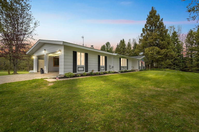 Exterior 5, Serene Riverside Retreat 3 Bedroom Home by RedAwning, Oconto