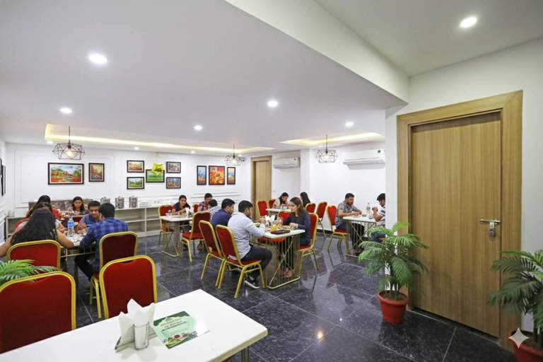 Food & Drinks, Hotel Decent Suites - Delhi Airport, Delhi