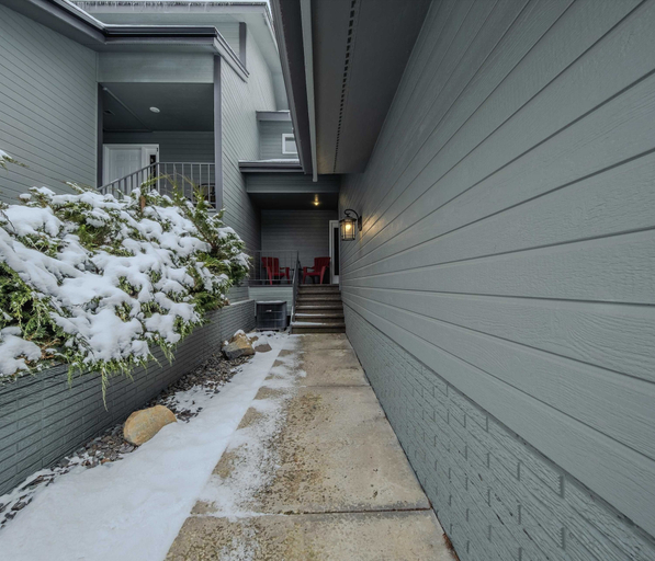 Exterior, Meadow Lake Townhouse, Flathead