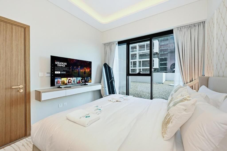 Room 3, 221Bloomfields Grandr2BRAzizi Riviera 67, Dubai
