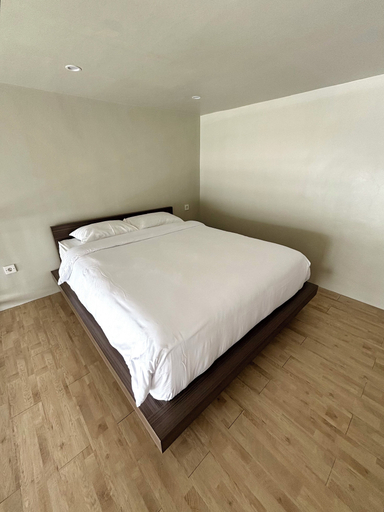 Room 2, Olive Athena Guesthouse, Denpasar