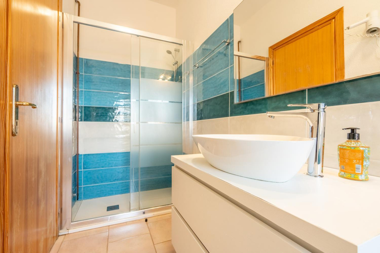 Bathroom 3, A.I.R. Hotel Gabbiano, Olbia-Tempio