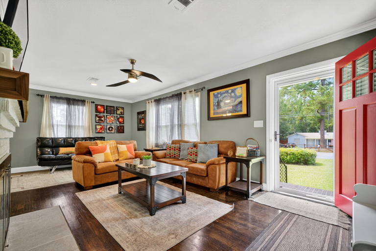 Living area 4, Cozy Moultrie Home With Backyard Retreat 3 Bedroom Home, Colquitt