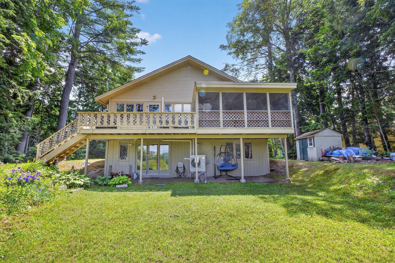 Exterior 5, Scenic White Mountains Retreat 4 Bedroom Home, Grafton