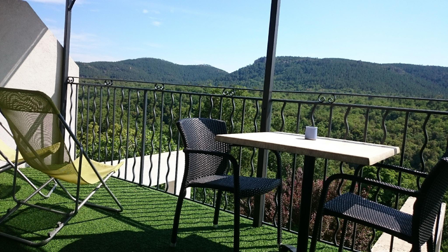 Others 5, Au Relais Provencal, Var
