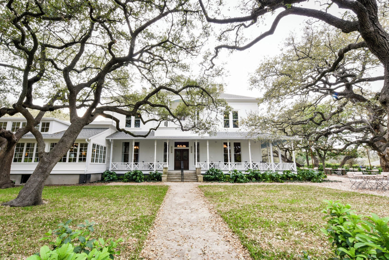 Exterior 2, The Inn at Green Pastures, Travis