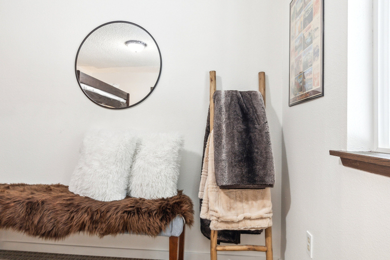 Interior 4, Packshack - Cozy Ski Cabin Mins From White Pass 2 Bedroom Home, Lewis