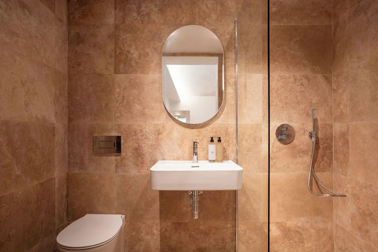 Bathroom 2, 224 Boutique Hostel