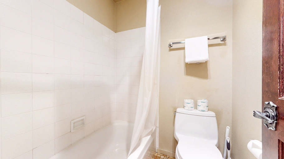 Bathroom 3, Wildflower #39 1 Bedroom Condo, Mono