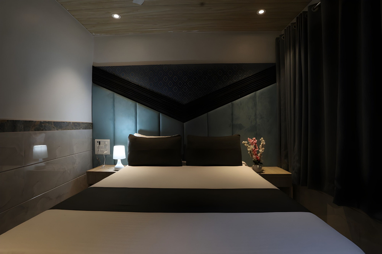 Room 5, Hotel Diamond Residency, Mumbai City