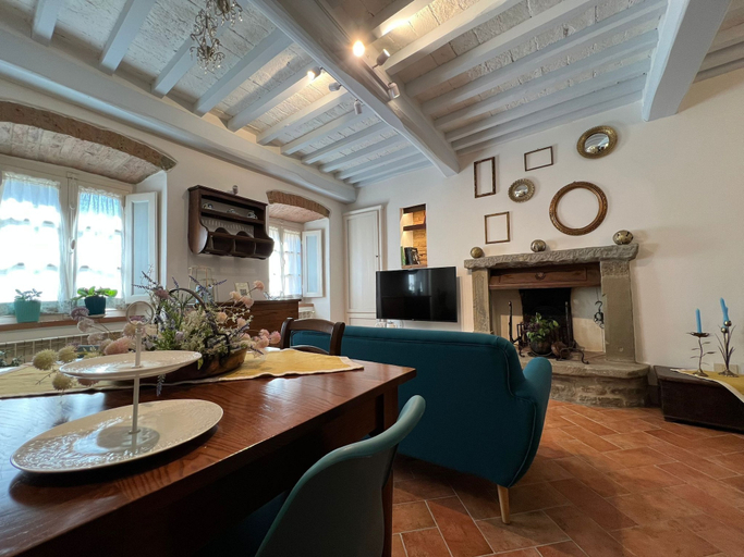 Living room 2, Casa Del Borgo, Arezzo