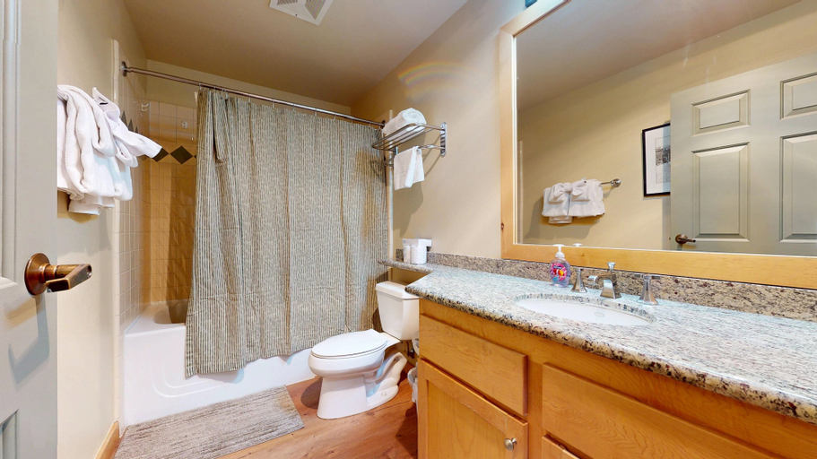 Bathroom 4, Sunstone #126 2 Bedroom Condo by RedAwning, Mono