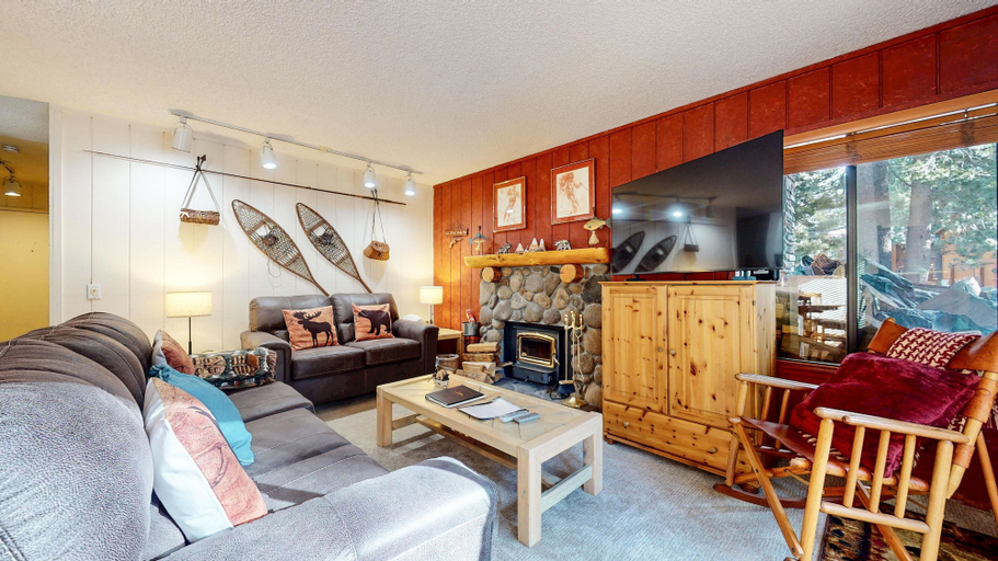 Living area 2, Summit 237 Pet-Friendly, Rustic, On Free Shuttle Route by RedAwning, Mono
